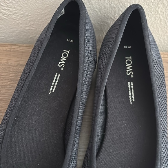 TOMS Women's Katie Knit Pointed Toe Flats, Black, Size 10, Slip On - Picture 4 of 7